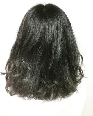 セミロング カラー 白井 つづりのヘアスタイル
