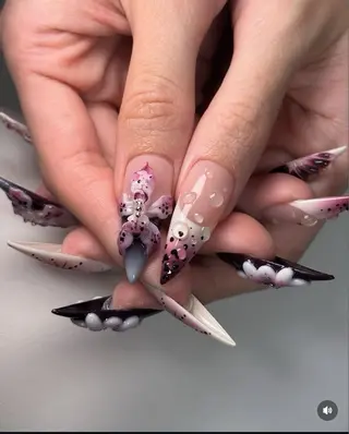 ネイル いちご ちゃんのネイルデザイン