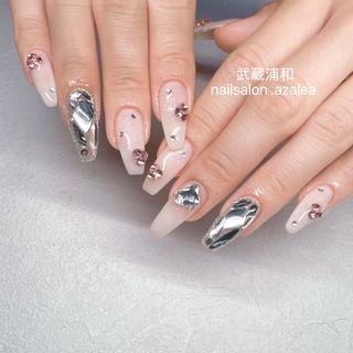 ネイル R inのネイルデザイン