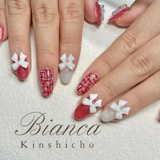 ネイル One’Ness Nana🤍のネイルデザイン