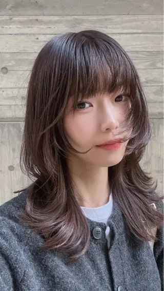 セミロング カラー 城 慎太郎のヘアスタイル