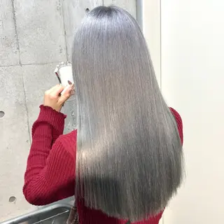セミロング カラー ✨ブリーチ支持No1 複雑履歴修正/舘岡のヘアスタイル