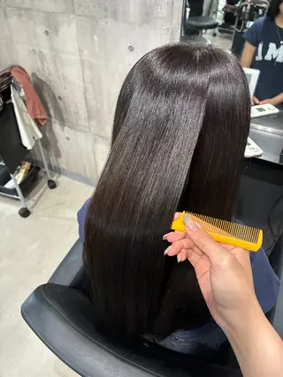 ロング _WHITE 佐伯 碧のヘアスタイル