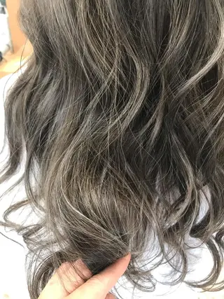 ロング カラー パーマ ヘアアレンジ メンズ キッズ ネイル マツエク・マツパ Lien 深井店のヘアスタイル