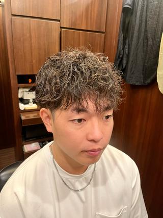 メンズ ヒロ銀座川崎 志田健介のヘアスタイル