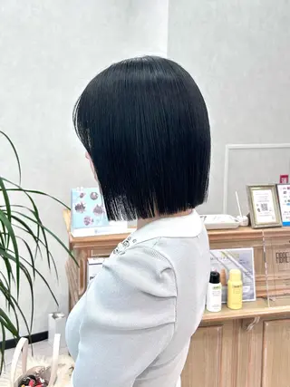 ミディアム 大浦 由希加のヘアスタイル
