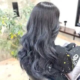 セミロング カラー 艶髪‎カラー🤍 RIKAのヘアスタイル