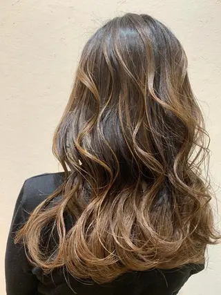 ロング カラー 天野 開のヘアスタイル