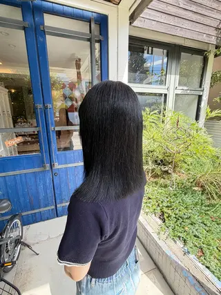 セミロング 望月 芽依のヘアスタイル