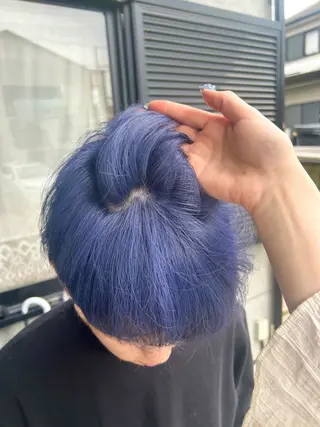 ショート カラー あやめ🪽 オリーブ/ハイトーンのヘアスタイル