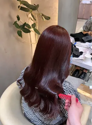 カラー 小久保美空/縮毛矯正 ミディアム/レイヤーのヘアスタイル