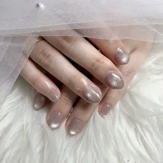 ネイル LAVISH momoneのネイルデザイン