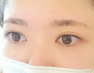 アイブロウ 𝑹𝒊𝒕𝒛 𝑺𝒂𝒏𝒐・*のマツエク・マツパデザイン
