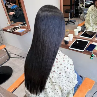 ロング ルナ🫐縮毛矯正 🫐髪質改善のヘアスタイル