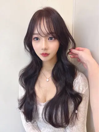 ロング shion 透明感カラーのヘアスタイル