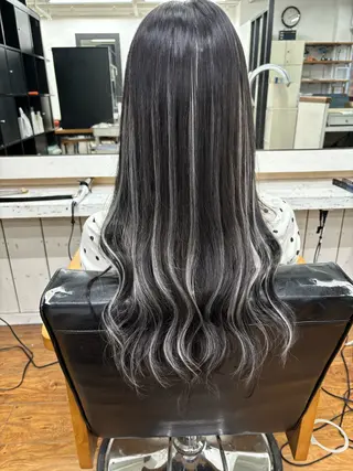 ロング 香野 優子のヘアスタイル