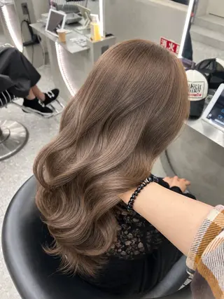 カラー あ い か 🎀 レイヤーカットのヘアスタイル
