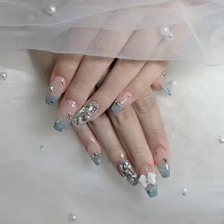 ネイル KANA🐬ワンホン ネイル🩵当日予約○のネイルデザイン