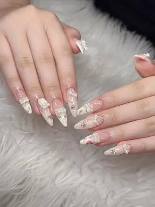 ネイル Lee Nailsのネイルデザイン