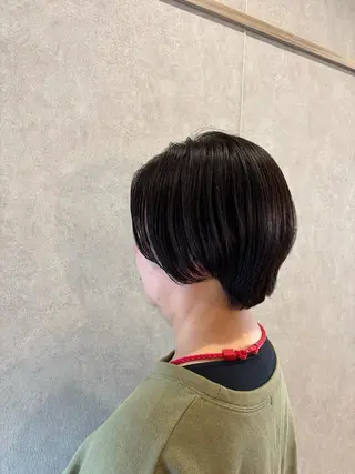ショート Yunoka/切りっ ぱなし/顔まわりのヘアスタイル