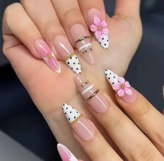 ネイル Umee Nailのネイルデザイン