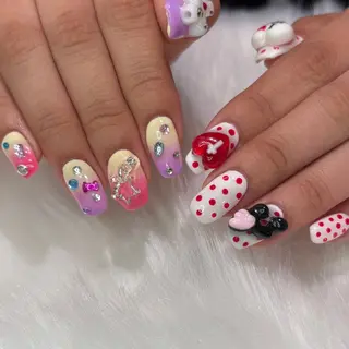ネイル 🍓個性派ネイル🎶 /Komachi❤️のネイルデザイン