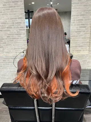 セミロング Lilly 中谷友里のヘアスタイル