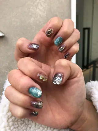 ショート カラー パーマ ヘアアレンジ ネイル まつげと眉 Meliaのマツエク・マツパデザイン