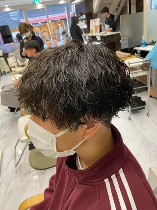 パーマ メンズ 🌴パーマオタク🌴 長谷川　諒佑🌈のヘアスタイル