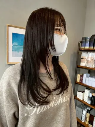 ロング 山口 真里亜のヘアスタイル