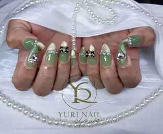 ネイル YURI Nail NARITAのネイルデザイン