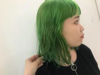 カラー 💓パーマ，💗 レイヤーカットのヘアスタイル