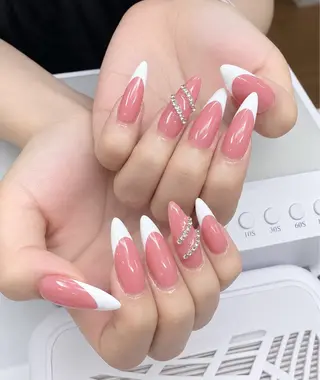 ネイル MIKA RUBY NAIL SLONのネイルデザイン