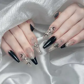 ネイル R Nailのネイルデザイン