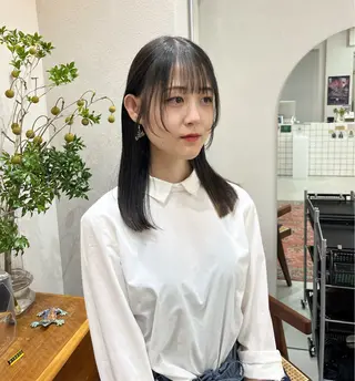 ミディアム 似合わせ艶感カラー/ オリーブ/チカ🎀のヘアスタイル