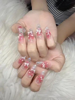 ネイル Lee Nailsのネイルデザイン