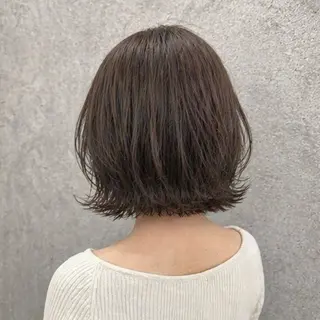 ショート カラー 小島 咲音/艶カラー /レイヤー/縮毛矯正のヘアスタイル