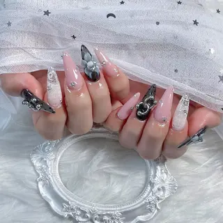 ネイル Hin Hana Nailのネイルデザイン