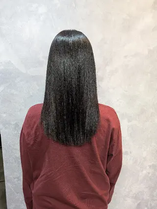 ロング カラー 佐藤 璃咲のヘアスタイル