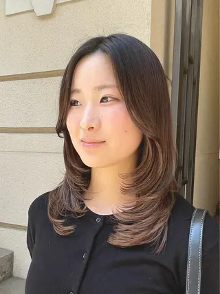 ミディアム 野町好花 レイヤー/髪質改善のヘアスタイル