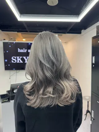 セミロング カラー ブリーチ/エクステ モデル募集中🖤のヘアスタイル