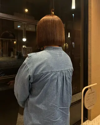 ショート カラー hina 🛋️ブリーチカラーのヘアスタイル