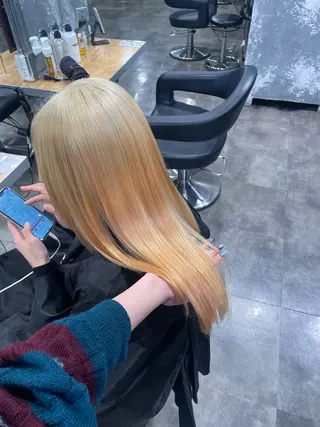 セミロング カラー ハイトーン 横浜💞ミオのヘアスタイル