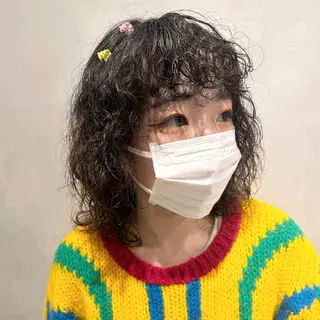 ミディアム パーマ デザインカラー/パー マ🦖外岡咲希🦖のヘアスタイル