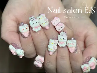 ネイル E.N🦋 長さ出し/持ち込みのネイルデザイン