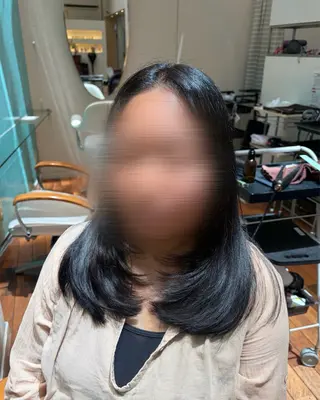 ロング アサノ メグミのヘアスタイル