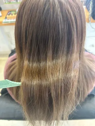 セミロング 櫻井 千穂のヘアスタイル