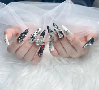 ネイル AUREA Nail 心斎橋店のネイルデザイン