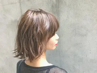 ショート カラー 沖 宜志のヘアスタイル