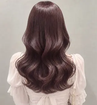 ロング カラー girly上品ヘア 🎀/ベージュikuのヘアスタイル